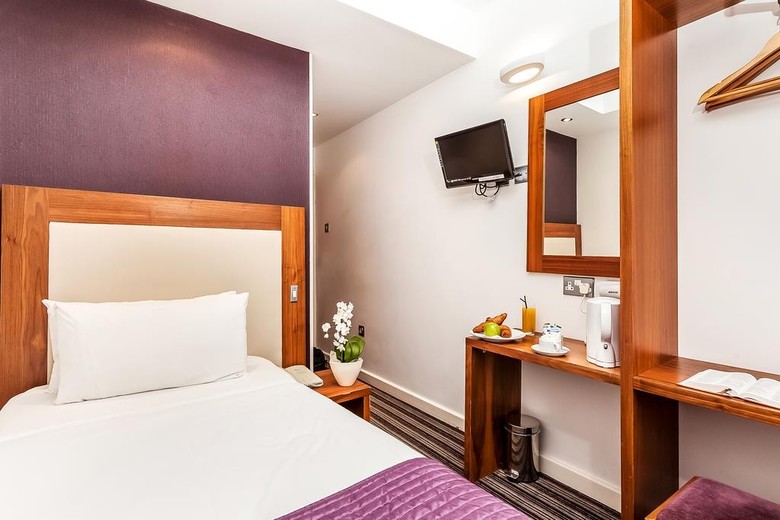 Ambassadors Hotel