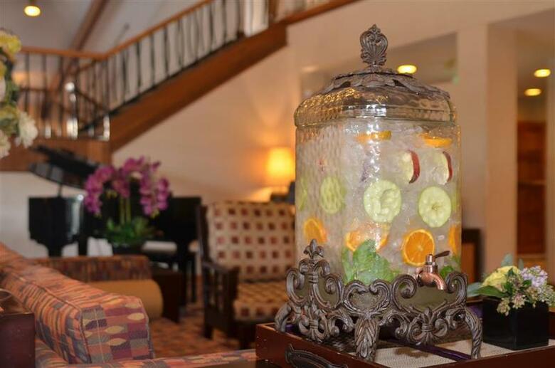 Hotel Bw Plus Executive Inn (bs