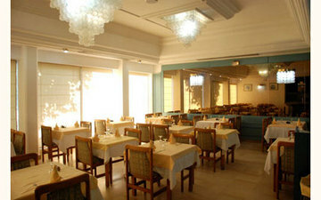 Hotel Les Ambassadeurs (.)