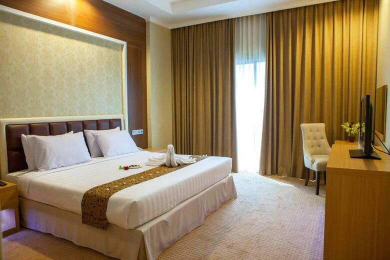 Hotel Surabaya Plaza