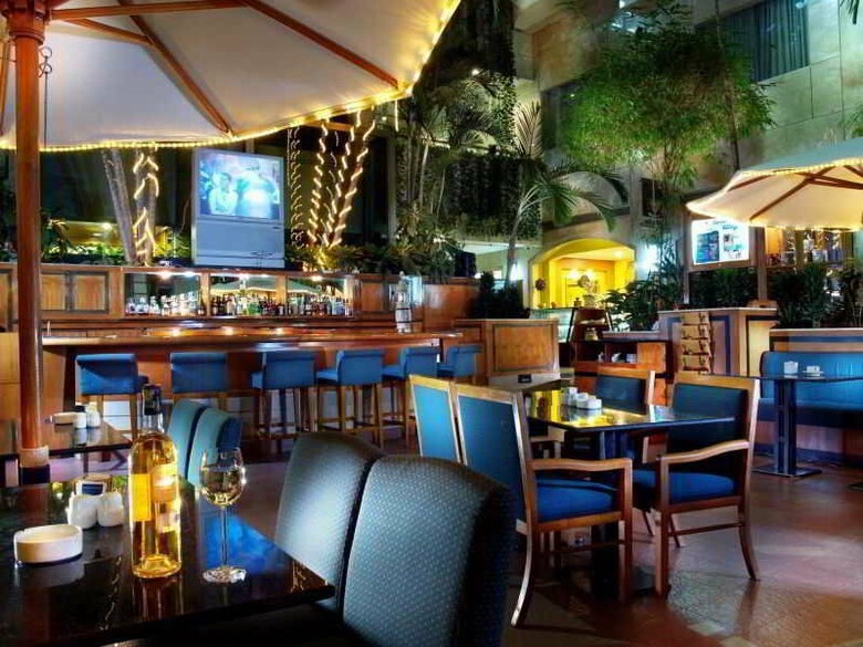 Hotel Surabaya Plaza