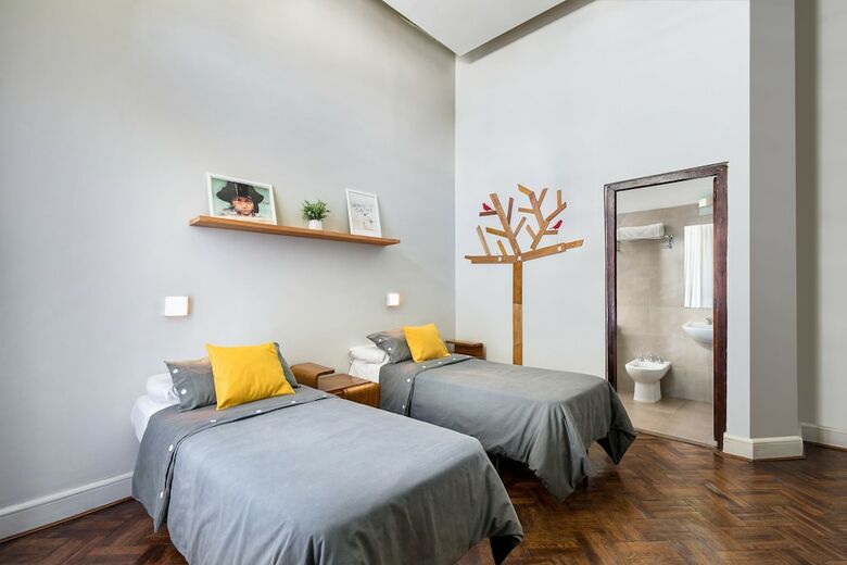 Hostal Milhouse Avenue