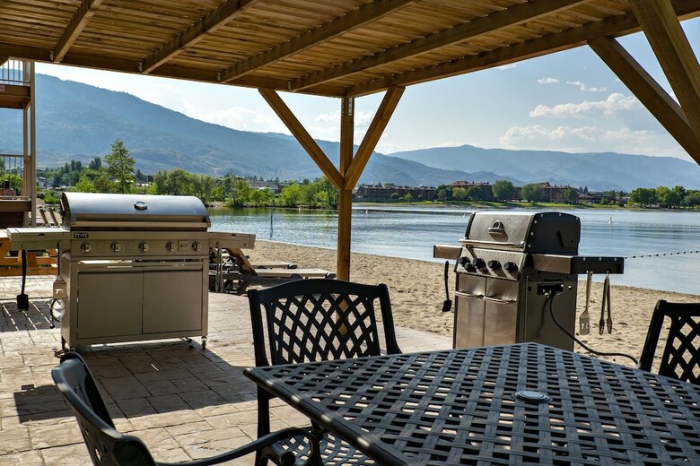Coast Osoyoos Beach Hotel