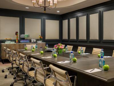 Hotel Declan Suites