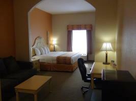 Best Western Plus Bass Hotel & Suites