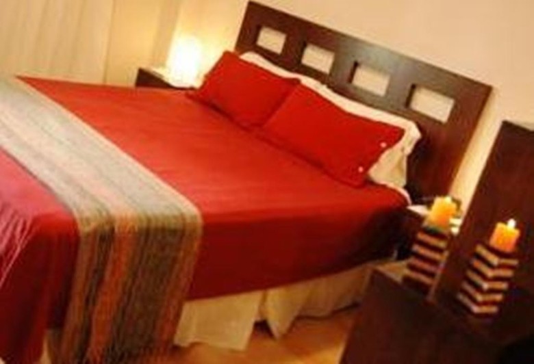Hotel Premiere Callao Suites