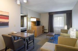 Hotel Holiday Inn Express & Suites