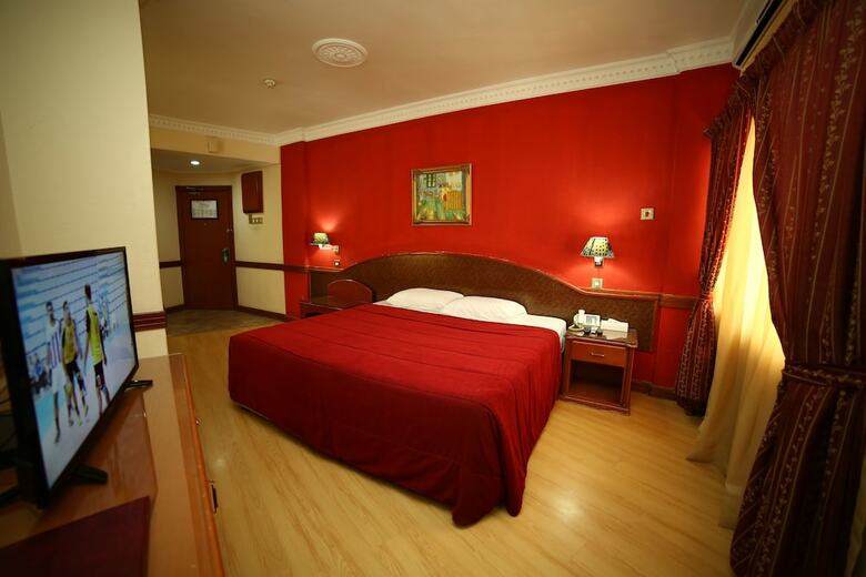 Awal Hotel