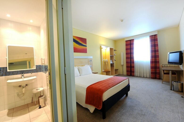 Hotel Holiday Inn Exp Bergamo West