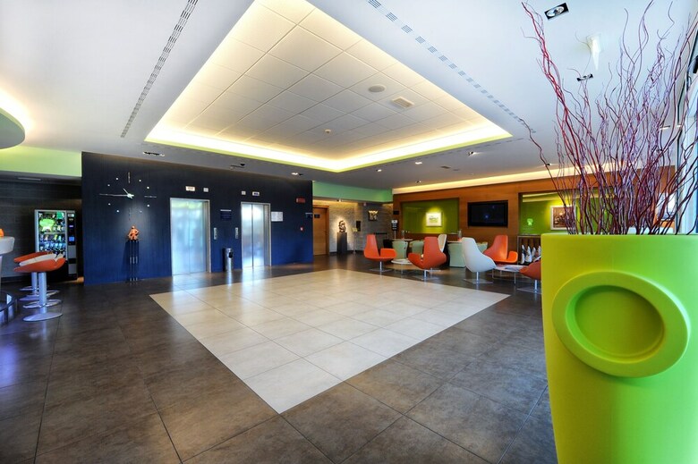 Hotel Holiday Inn Exp Bergamo West