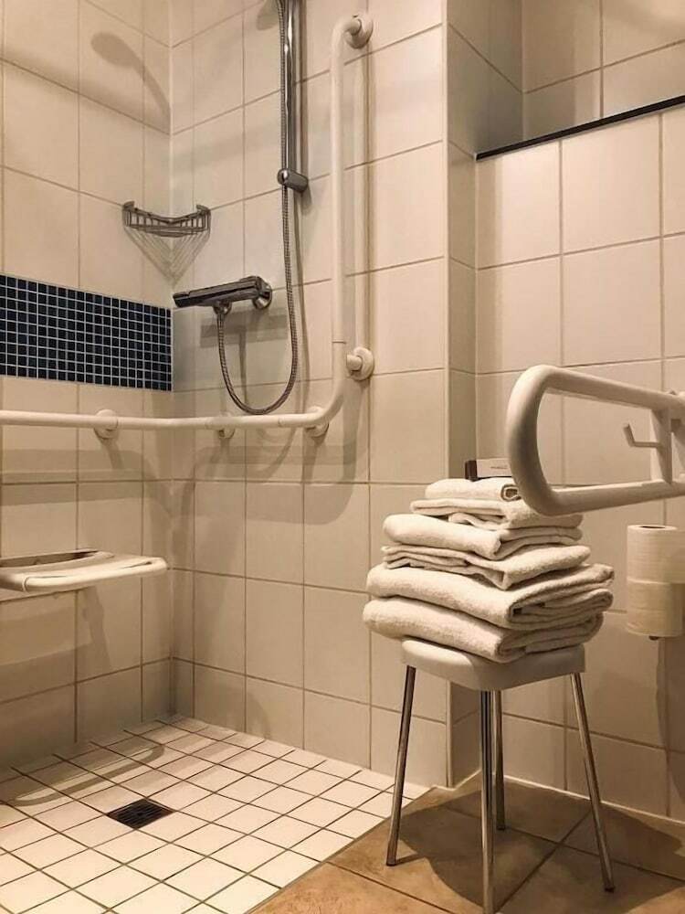 Hotel Holiday Inn Exp Bergamo West