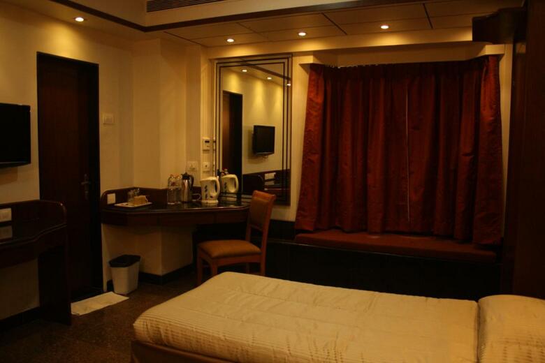 Hotel Karl Residency