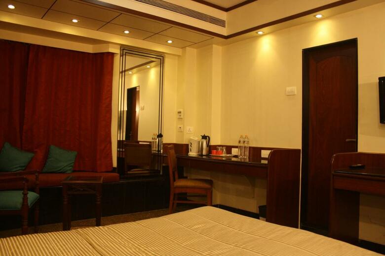 Hotel Karl Residency