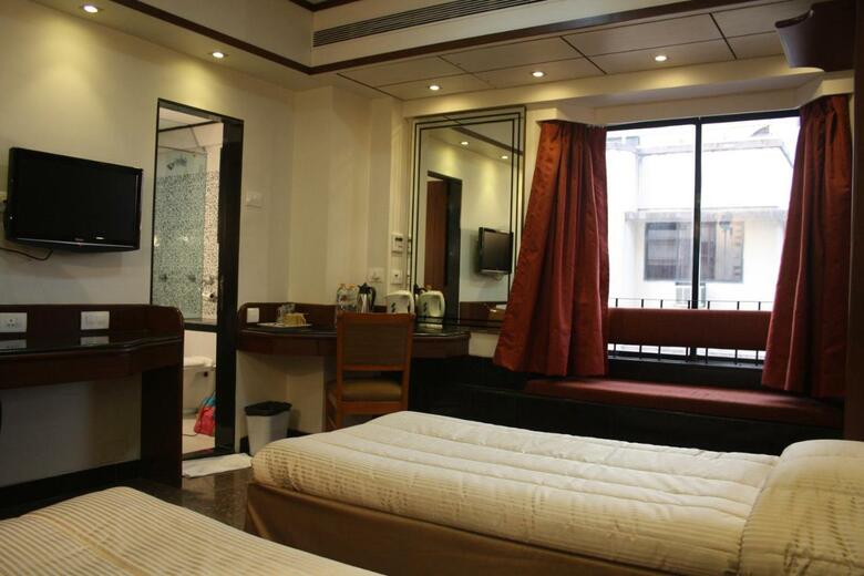 Hotel Karl Residency