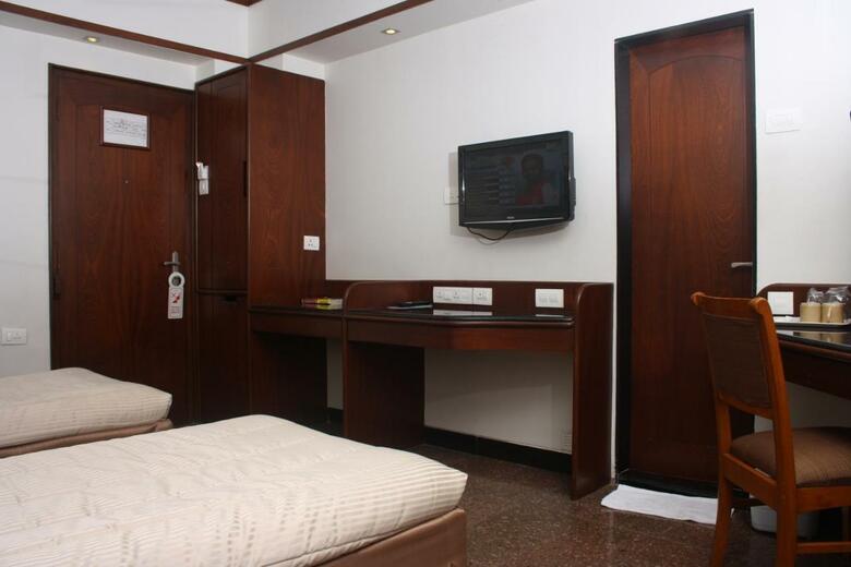 Hotel Karl Residency