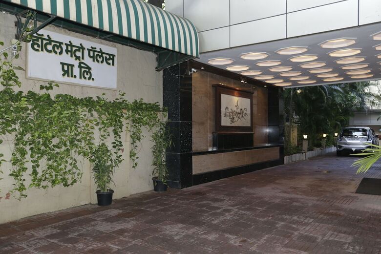 Hotel Metro Palace