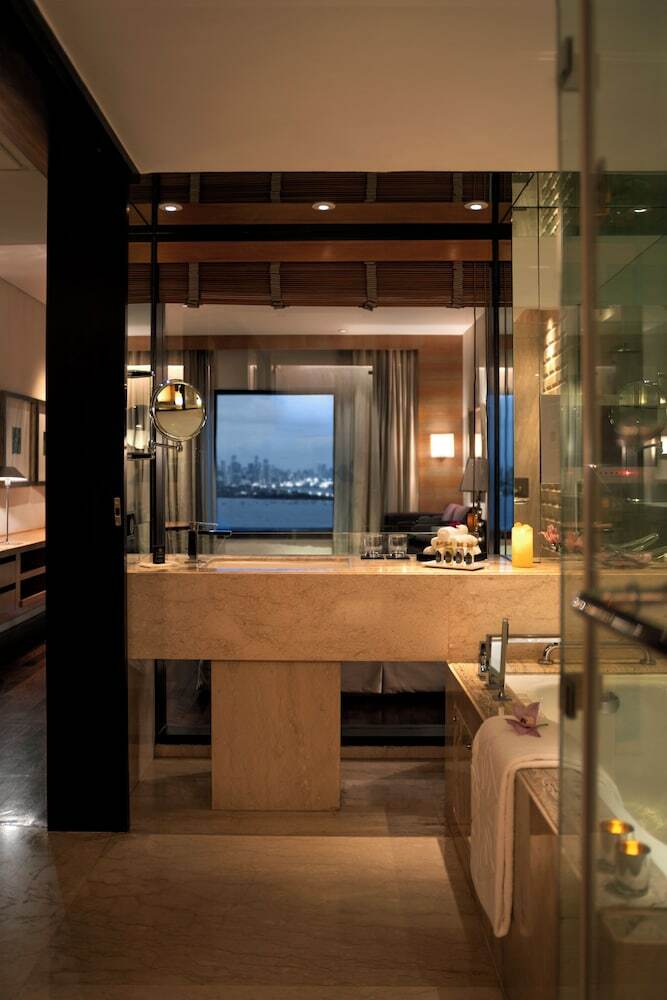 Hotel Taj Lands End