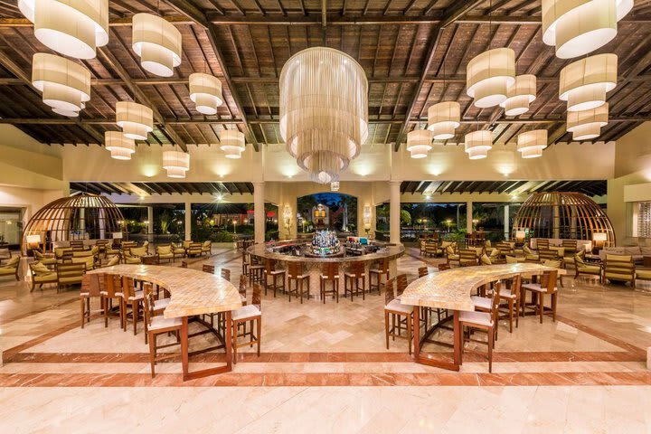 Hotel Ocean Blue & Sand Beach Resort - All Inclusive