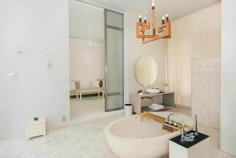 Hotel Sala Phuket Resort & Spa