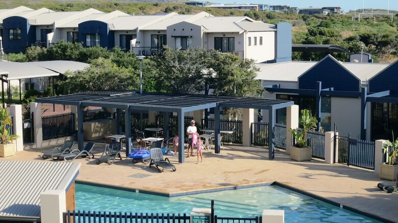 Hotel Margarets Beach Resort