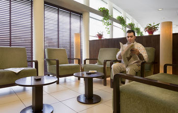 Hotel Ibis Bragan�a (.)