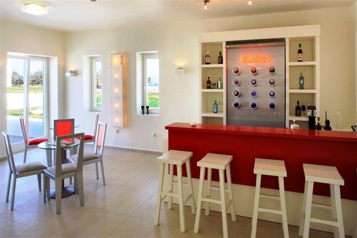 Hotel Archipelagos (superior)