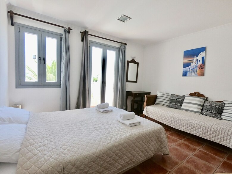 Hotel Anny Studios Perissa Beach