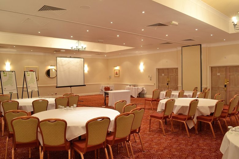 Hotel Holiday Inn West