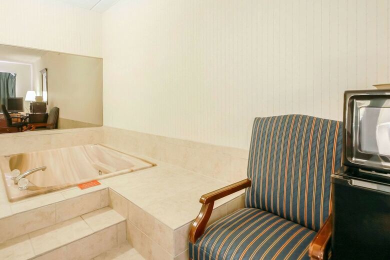 Hotel Quality Inn & Suites