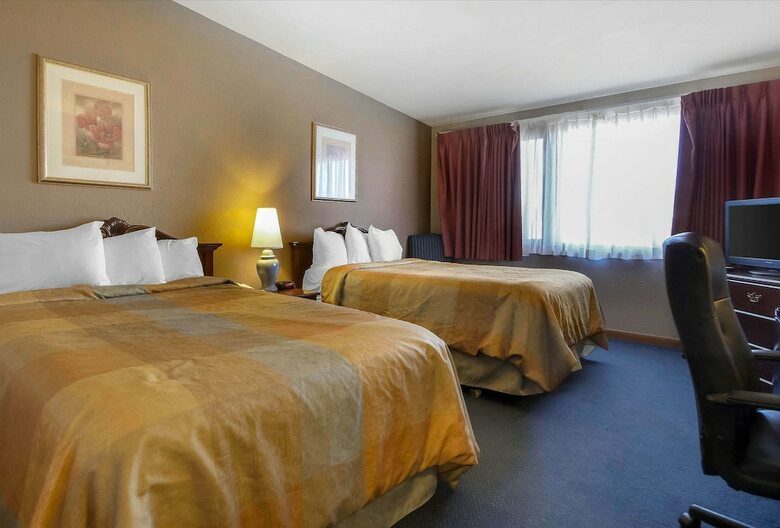 Hotel Quality Inn & Suites