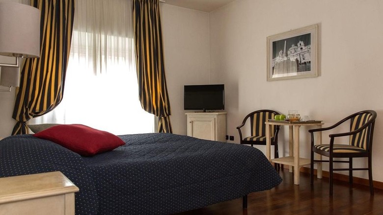 Hotel Inn Rome Rooms & Suites