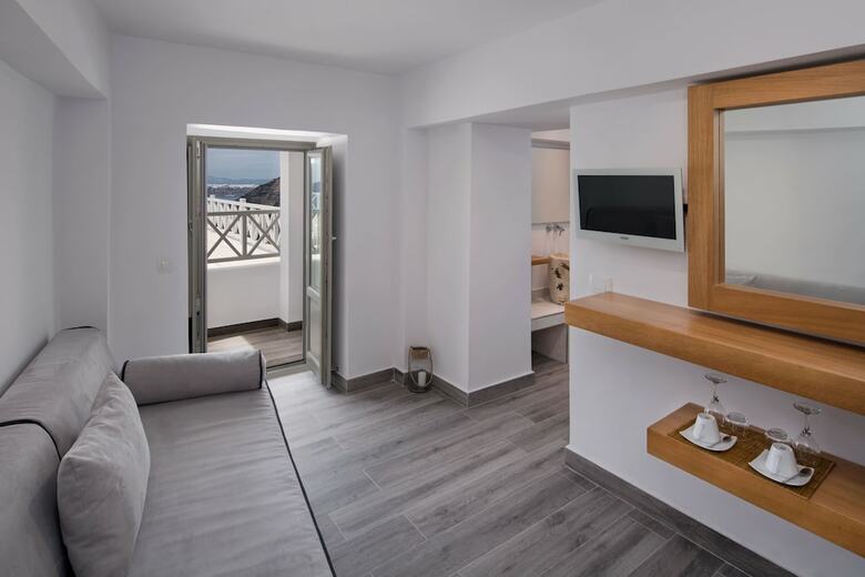 Hotel Thireas
