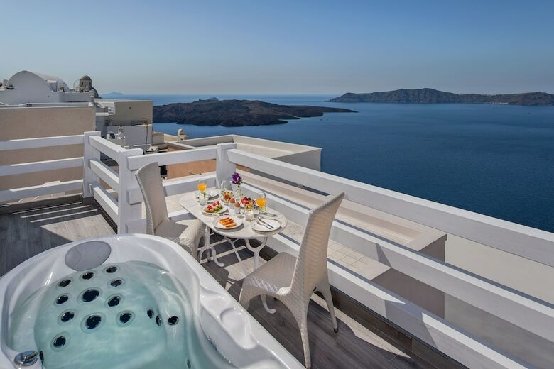 Hotel Thireas