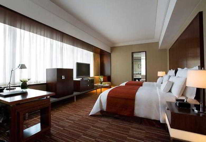 Hotel Renaissance Zhongshan Park