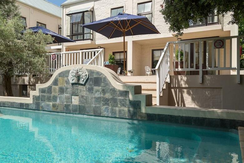 Hotel Protea Dorpshuis