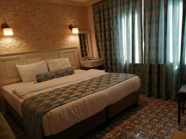 Hostal Agora Guesthouse & Hostel