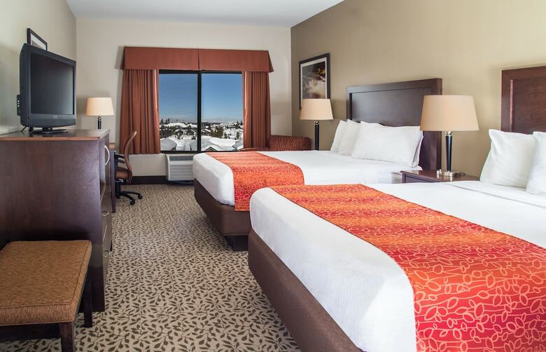 Hotel Gray Wolf Inn And Suites