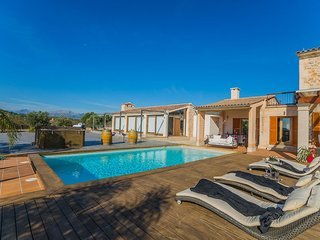 Finca De Les Oliveres - Four Bedroom