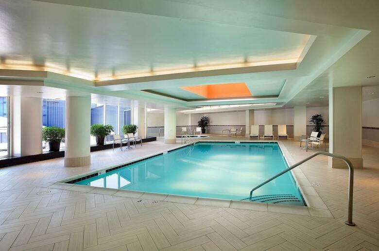 Hotel Embassy Suites Washington D.c. - At The Chevy Chase Pavilion