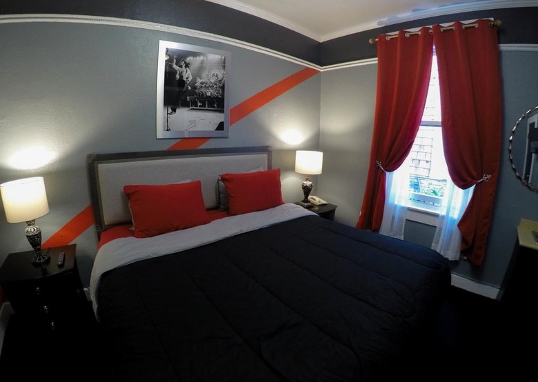 Encore Express Hotel