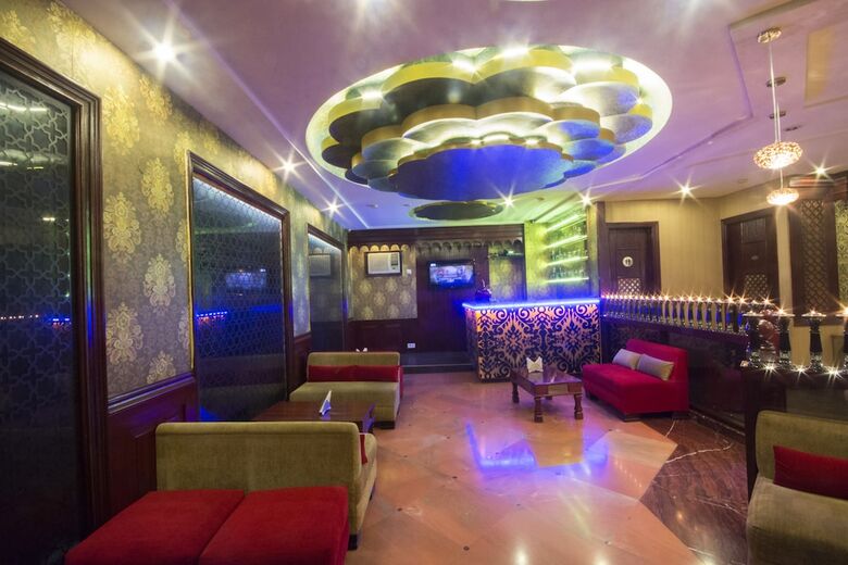 Hotel Siris 18