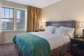 Hotel Doubletree Guest Suites Detroi