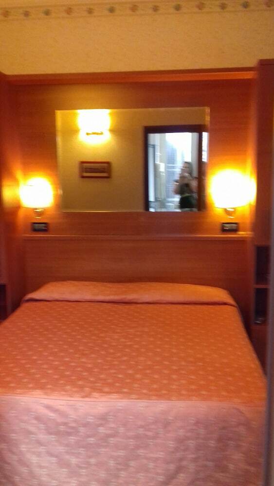 Hotel Dina