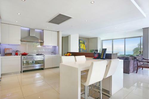 Bellazzure Villa
