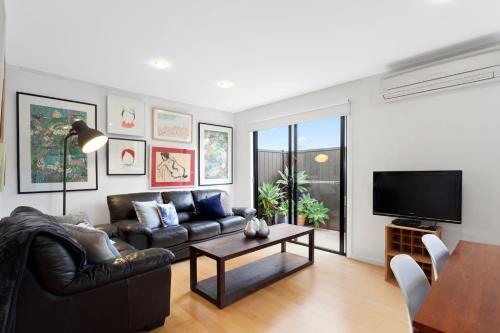 Manallack Apartments Boyd And Whiteley