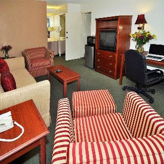 Hotel Quality Inn & Suites Cattle Baron