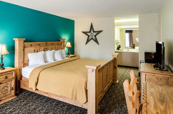 Hotel Quality Inn & Suites Cattle Baron