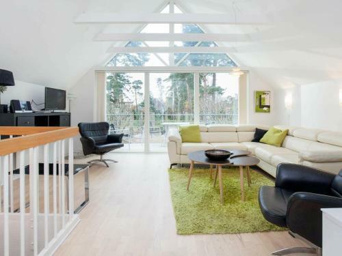 Two-bedroom Holiday Home In V�ggerl�se 7