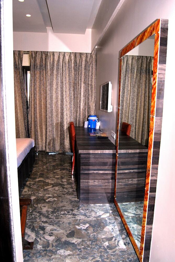 Hotel Apaar