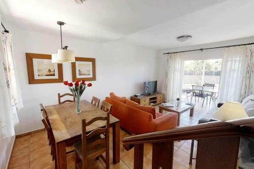 Villas And Apartments Olive Homes
